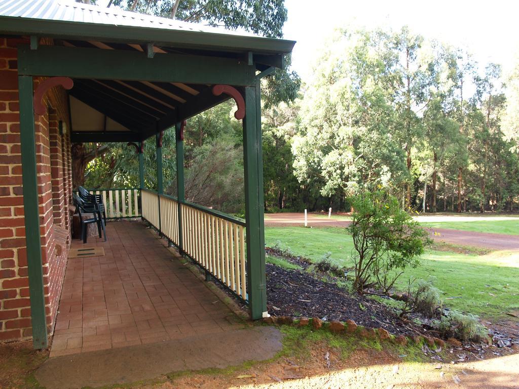 Karri Valley Chalets Pemberton Room photo
